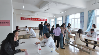 【悦·广水】杏林仁心暖杏坛  中南义诊护园丁！武汉大学中南医院专家团队到广水一中开展公益义诊活动