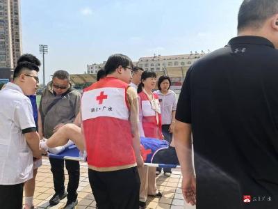 【越·广水】“救”在身边服务保障赛事安全  ——红十字志愿者助力篮球赛事活动急救保障
