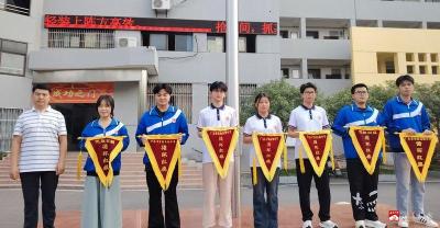 【阅·广水】市实验高中高三校区举行升旗仪式：深情演讲寄语学子珍惜同窗情谊