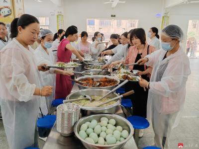 【阅·广水】家校携手，共筑健康饮食——十里中心小学举办食堂家长开放日活动