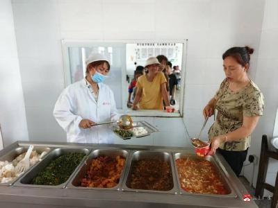 【阅·广水】陈巷镇寿山中心小学：学生食堂家长开放日活动成功举行