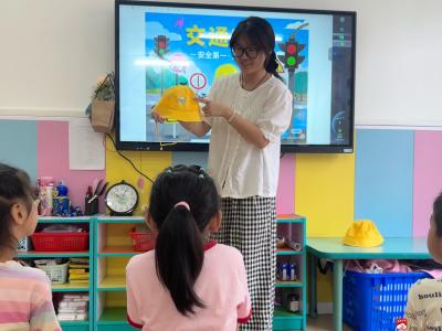 【阅·广水】广办中心幼儿园开展“发放小黄帽，安全伴我行”交通安全主题活动  