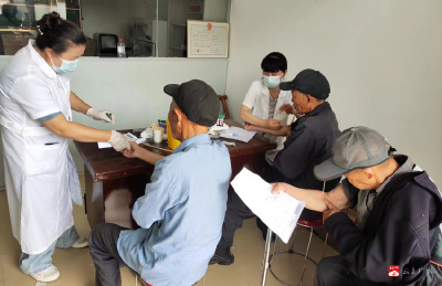 【悦·广水】“暖心义诊进社区 健康守护零距离”应山街道黑虎冲社区联合印台医院开展义诊活动