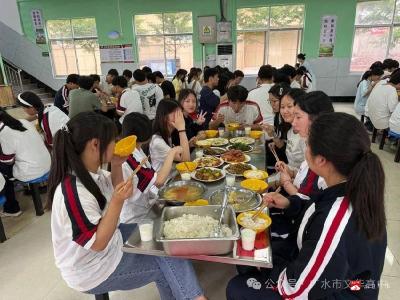 【阅·广水】舌尖上的安心战：文华高中为高三学子全力护航