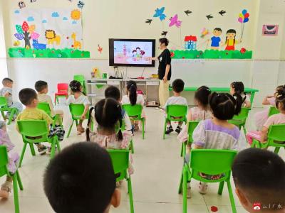 【阅·广水】广办三小教联体西河幼儿园开展父亲节主题教育活动