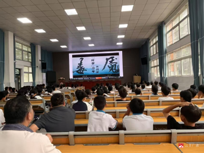 【阅·广水】筑牢青春防护墙 织密校园安全网 ——长岭镇多部门联合开展禁毒宣传进校园活动