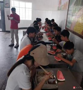 【阅·广水】李店镇初级中学：食堂开放日 校园美食行