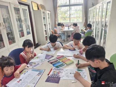 【新时代文明实践站】应山街道八一社区开展:童心童画 喜迎六一”绘画活动