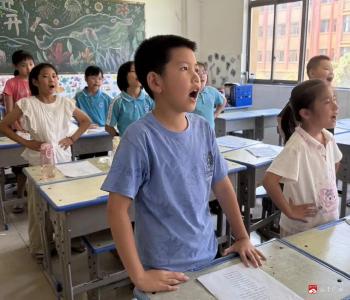 【越·广水】暑假学堂播音课：口部操消乡音，播音课筑自信