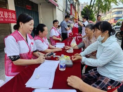 【越·广水】医师节里的“健康接力”：广水市二医院(红十字会医院)携手十里中心卫生院把“专家号”送进社区