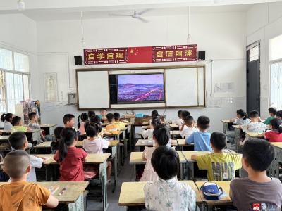 【越·广水】共赴阅兵之约，童心礼赞祖国  