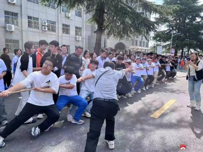 【越·广水】马坪镇中心中学举办拔河比赛