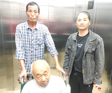 【悦•广水】独居老人突发疾病　社区紧急救助显温情