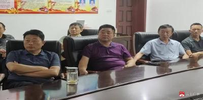 【越·广水】长岭财政所组织收看  纪念中国人民抗日战争暨世界反法西斯战争胜利80周年大会盛况