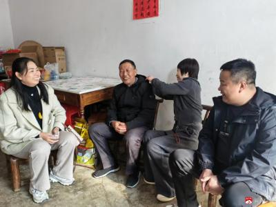 【悦·广水】长岭镇港昌小学：情暖重阳  致敬芳华