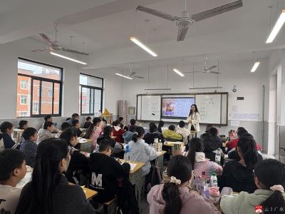 【越·广水】磨砺促提升 新秀初成长——长岭镇平林中心小学开展新教师过关课活动