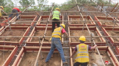 【越·广水】346国道城郊至长岭段改扩建工程：国庆建设“不打烊”   奋力攻坚加速度