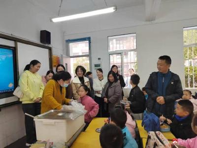 【越·广水】家校携手  “食”刻守护——广水市实验小学举行食堂开放日活动