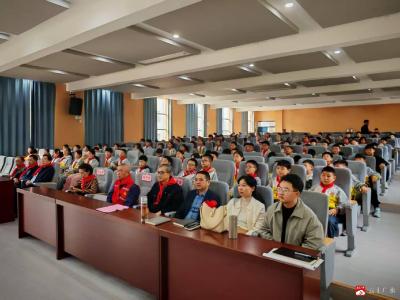 【越·广水】随州市关工委：在广水市八一学校开展“五老进校园”毛泽东诗词宣讲活动