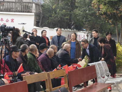 【悦•广水】感念党恩　情暖重阳：广水街道工新社区文艺汇演点亮老年公寓