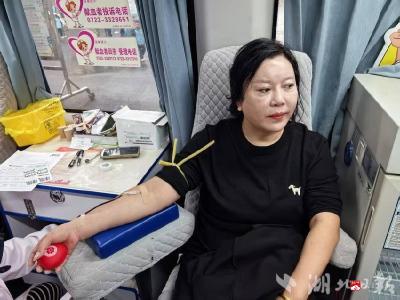 【越·广水】市实验小学：热血传递温情 师者彰显大爱