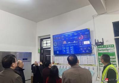 数字赋能 + 管理提质，“两代表一委员”走进广水市实验初级中学指导食堂工作