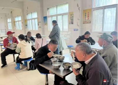 【越·廣水】聚焦校園餐整治 筑牢舌尖安全線——廣水市楊寨鎮余店中心小學以“數字食堂”為翼護航學子健康成長