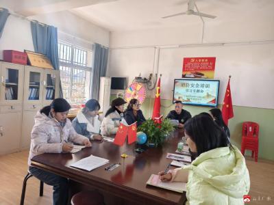 【越·广水】筑牢安全防线，护航平安校园---关庙镇中心幼儿园消防培训圆满开展