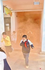 【越·广水】生命至上，安全第一  ——长岭镇中心学校开展消防安全演练  