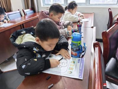 “童声诵经典•养正润童心”童蒙国学一刻钟点亮儿童周末时光