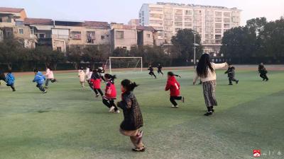 十里中心小学防暴恐演练筑牢校园安全屏障