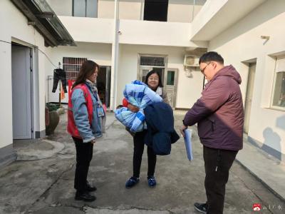 【悅·廣水｜新時(shí)代文明實(shí)踐】雙橋社區(qū)：寒冬送溫暖 入戶暖民心 