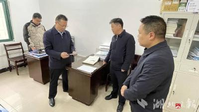 柯学明走访法学会会员