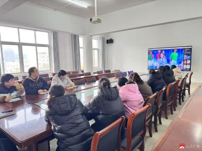 崇德向善学榜样 青春奋进担使命 ——城郊街道组织年轻干部观看“中国好人榜”发布仪式