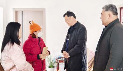 广水市一医院赴党员下沉社区开展节前慰问