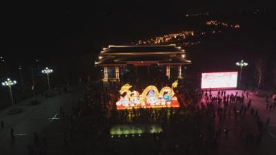 昨夜，广水万人齐聚 “燃爆”印台山文化生态园