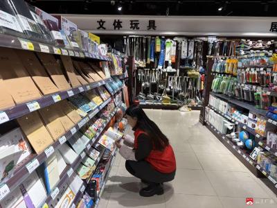 李店镇：“扫黄打非”护新春  净化市场迎佳节