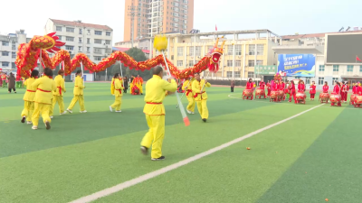 正月初一民俗展演闹新春 百余名艺人欢欢喜喜拜大年