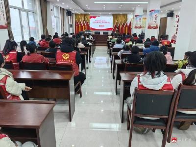 “益路逐光行•赋护共成长”青联委员“声”入“寒假爱心托管班”