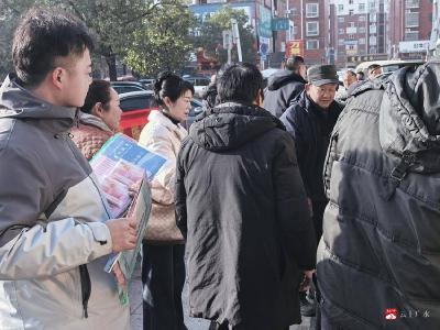 暖心接站护归途 就业服务伴团圆——  广水市劳动就业服务中心情暖返乡游子