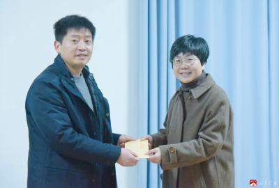 王炜到一医院走访慰问广水市拔尖人才李建军