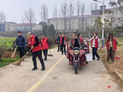 八一社区：弘扬雷锋精神 共建美好家园