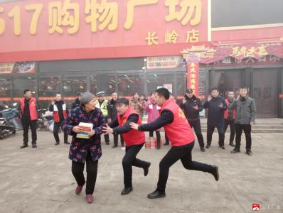 长岭镇：街头“快闪”唱响护苗“清朗曲”