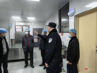 严把食品安全关 守护幼儿成长味——城郊中心幼儿园迎接春季食品安全联合检查