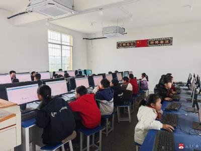 长岭镇中心学校开展心理健康测评活动