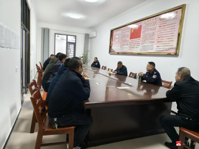 城郊街道多部门联合护航中考英语听说考试 筑牢考点安全防线