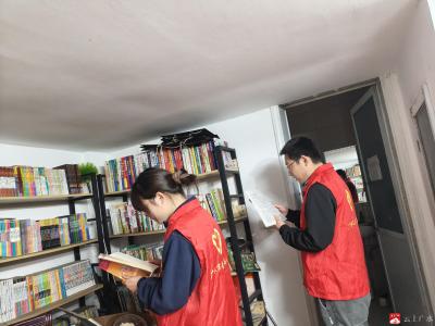 余店镇：节前“扫黄打非”在行动 净化市场护航“五一”