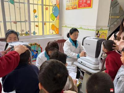 守护“视”界，点亮未来——广办中心幼儿园开展幼儿视力筛查工作
