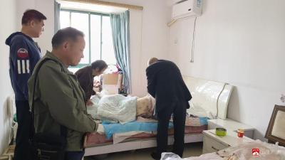 许家井社区：温情呵护暖人心 关爱高龄老人在行动