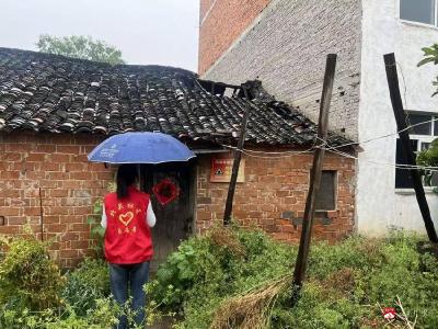 应山街道北关社区：广水市拉响暴雨黄色预警  北关社区开展危房安全排查